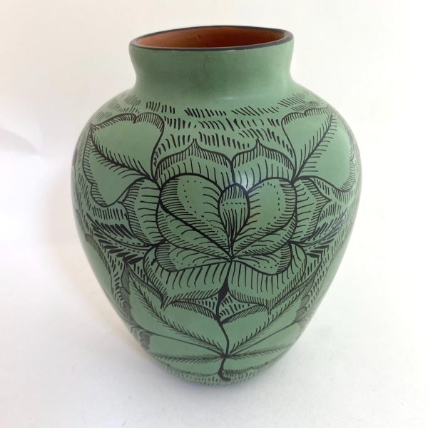 Large Burnished Clay Vase-Huancito Sale